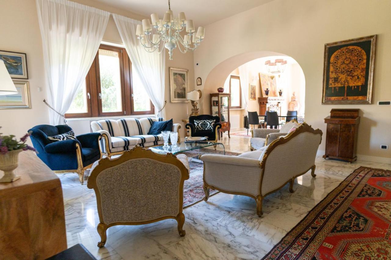 Villa Luisa Bari Eksteriør billede